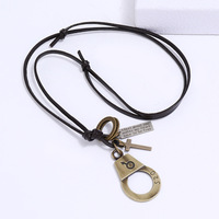 Punk homme collier fait à la main Vintage en cuir menottes pendentif corde chaîne colliers hommes et femmes menottes bijoux accessoires cadeau