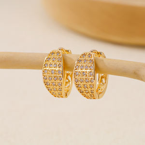 Pendientes de Aro Clásicos de Mariposa en Latón con Baño de Oro de 18k, Novedad 2025, Venta al por Mayor de Fábrica, con Descuento, Joyería para Mujer - Product Image 4