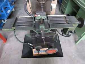 เครื่องกัดโลหะหัวหมุนแนวตั้งเครื่องกัดอเนกประสงค์ CNC แกนเดี่ยวสำหรับงานหนัก - Product Image 2