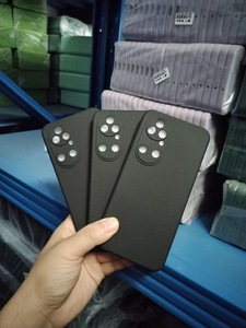 Copriobiettivo in TPU opaco di lusso nero per <span class=keywords><strong>iPhone</strong></span> 15 6 7 8 Plus X XS XR <span class=keywords><strong>11</strong></span> 12 13 Mini 14 Plus <span class=keywords><strong>Pro</strong></span> Max custodia morbida antiurto in Silicone - Product Image 6