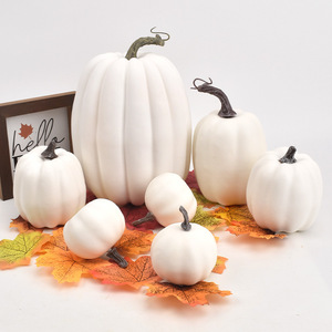 Calabaza Artificial Realista de Espuma Blanca con Logotipo Personalizado, Decoración de Alta Calidad para Halloween, Acción de Gracias, Navidad y Pascua - Product Image 3