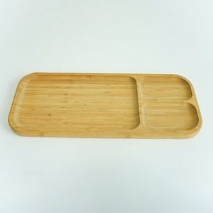 Plateau de service en bambou We Know 39x16x2 cm avec compartiment pour thé, fruits, pain - Product Image 5