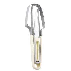 Coupe-pastèque avec <span class=keywords><strong>fourchette</strong></span>, couteau à fruits 3-en-1 pour tranches et dés, outil de cuisine portable pour les fêtes estivales et les barbecues - Product Image 6