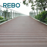 Plancher de terrasse en bambou moderne de haute qualité pour l'extérieur, antidérapant et imperméable avec installation facile à cliquer