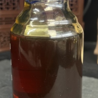 Huile essentielle d'Oud de Qinan classique de qualité supérieure, extraction supercritique