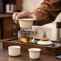 Set Teh Perjalanan Ramah Lingkungan Modern Porselen Logo Kustom 200ml Portabel Satu Teko Dua Cangkir Kaca Keramik Kopi Tas Luar Ruangan Hadiah