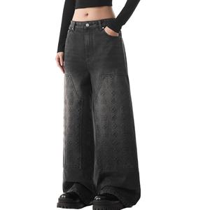 Jeans Unisex de Moda al por Mayor, 100% Algodón, Estilo Urbano, con Patrón Grabado Personalizado, Lavado Desgastado, Corte Recto Holgado para Hombre - Product Image 3