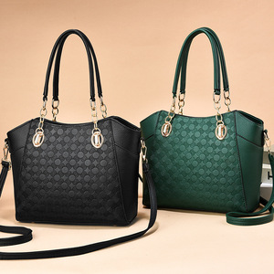 2024 Vintage femme sac fourre-tout grande capacité automne et hiver PU cuir chaîne bandoulière - Product Image 4