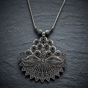 Collar de Latón Plateado Oxidado con Diseño de Pavo Real y Aspecto Plateado Alemán para Fiestas, Cadena Redonda - Product Image 2