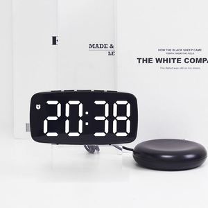 Digital Electronic Vibration Alarm <b>Clock</b> Multilingual <b>LED</b> Display Simple Design Bedside Hearing Impaired Home Use USB Powered - Product Image 2