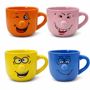 Ensemble de 4 tasses à petit-déjeuner en porcelaine multicolores avec visages amusants, 450 ml, compatibles lave-vaisselle - Product Image 1