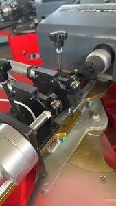 Máquina rectificadora portátil LD100A para rectificado de culatas de motores de motocicletas, tractores y automóviles, y rectificado de ejes. - Product Image 6