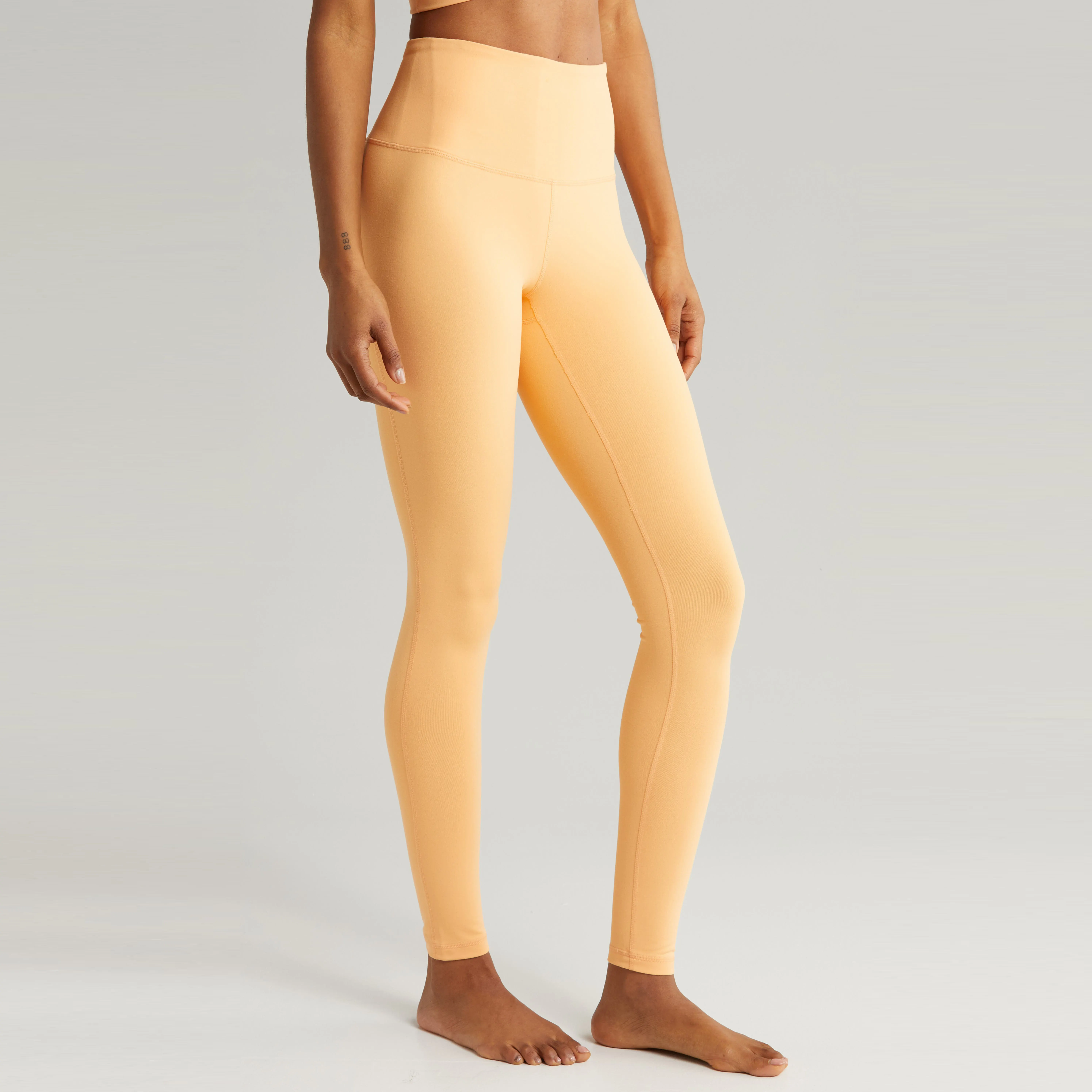 Nieuwe Europese En Amerikaanse Sport-En Fitnessbroeken Voor Dames Zonder Onhandige Lijnen Nude-Kleur Strakke Yoga-Legging Met Hoge Taille