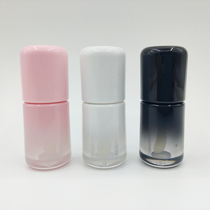 Tube de brillant à lèvres transparent avec applicateur tête de fruit mignon, flacons et emballages cosmétiques - Product Image 2