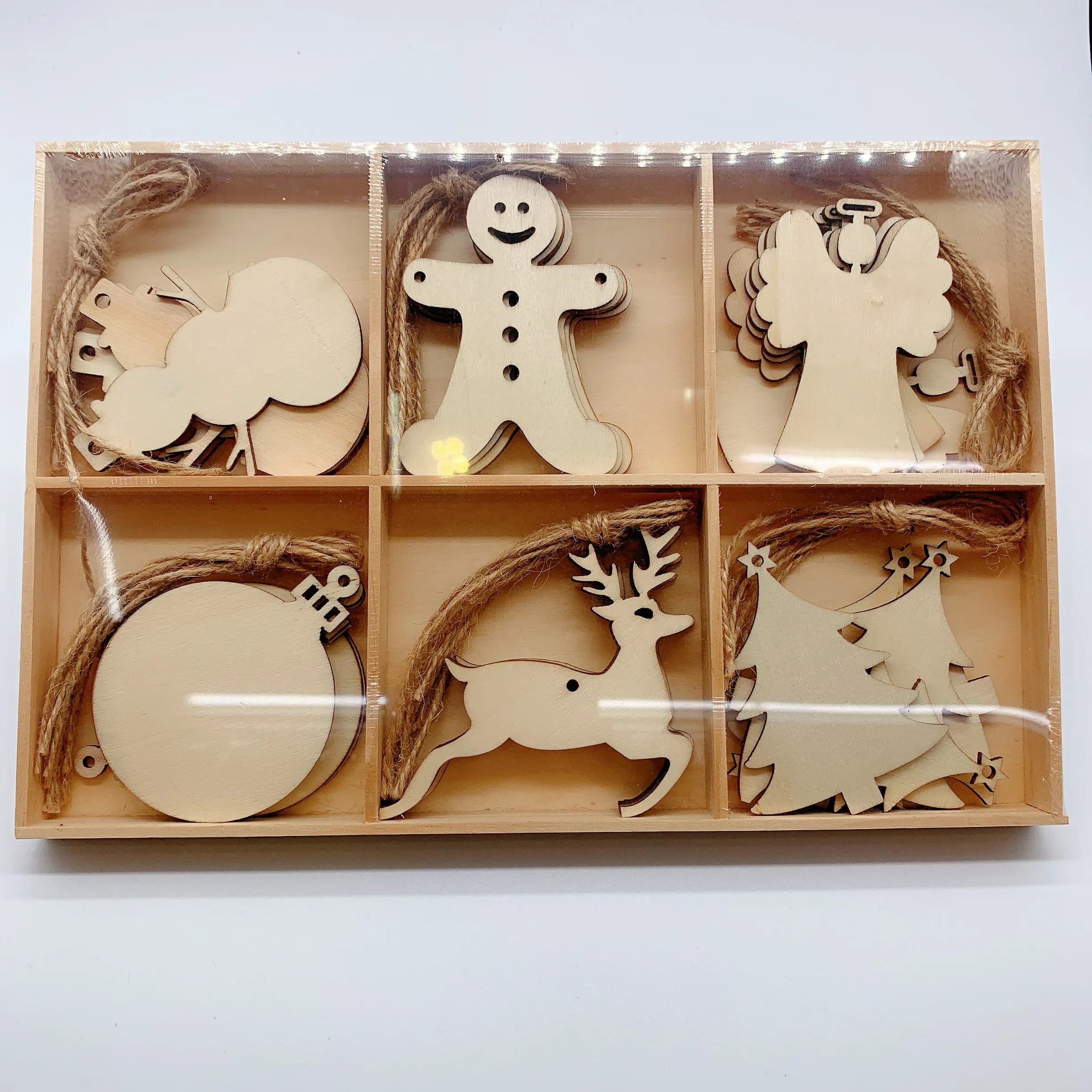 قطع خشبية لأعياد الميلاد, قطع خشبية خشبية معلقة على شكل حرف v ، ديكور منزلي ، نقش فني شعبي منحوت في أوروبا