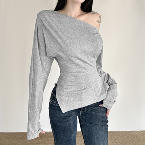 เสื้อยืดแขนยาวดีไซน์ผ่าข้างแบบอสมมาตร สไตล์มินิมอล สำหรับใส่เดินทาง สีพื้น ช่วยกระชับสัดส่วน - Product Image 5