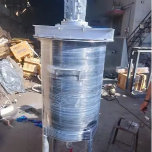 Cuve de mélange verticale industrielle SS réservoir de mélange avec agitateur motorisé et veste chauffante - Product Image 2