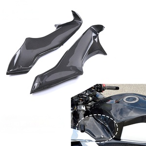 Panneau intérieur avant en fibre de carbone sèche 3K pour moto Suzuki GSX1300R Hayabusa 2021-2026 - Product Image 1