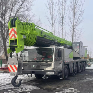 Grue sur camion Zoomlion ZTC2200 220T d'occasion, homologuée EPA, levage stable pour projets de construction - Product Image 1