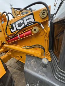 Retroexcavadora JCB4CX, Cargadora de Ruedas Usada 4x4, Bomba Hidráulica en Estado Original, Carga Nominal de 8 Toneladas, Cargadora Frontal con Motor - Product Image 4