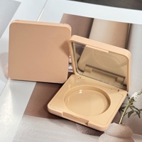 Palette carrée vide prête à l'emploi, monochromatique (noir, beige, blush) avec miroir pour illuminateur, poudre fixatrice et blush