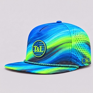 Casquette de golf unisexe imperméable en PVC bleu vert fluo avec patch, cordon et fermeture snapback, 5 panneaux perforés respirants pour activités sportives et extérieures - Product Image 1