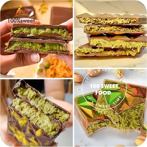 Barres de chocolat au lait PISTACHE & KNAFEH, délicieuses et réputées, en gros, avec un garniture croquante au beurre de pistache et au Kunafeh - Product Image 2