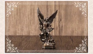 Resina hecha a mano creativa San <span class=keywords><strong>Miguel</strong></span> Arcangel estatua en resina bronceada artesanía diosa Ángel figuritas - Product Image 6