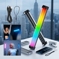 SL30 Baguette lumineuse portable magnétique RGB rechargeable, bâton lumineux vidéo RGBW avec mode musique pour l'éclairage photographique