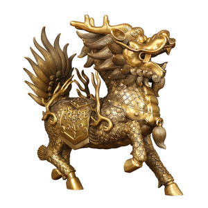 Ornement Qilin en laiton, artisanat de moulage à la cire perdue, décoration pour salon, décoration du Nouvel An chinois - Product Image 3