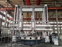 Torno vertical para moldes de palas de turbina eólica, rodillos de turbina hidráulica, equipos de energía de alta resistencia, torneado de gran diámetro Kingston