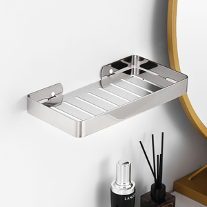Jabonera rectangular minimalista de metal negro mate con autodrenaje para baño - Product Image 5