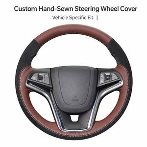 Funda de <span class=keywords><strong>Volante</strong></span> de Cuero de Microfibra Cosida a Mano de Diseño Personalizado para <span class=keywords><strong>Chevrolet</strong></span> Malibu, para Chevy <span class=keywords><strong>Cruze</strong></span> 99-06, 2009-2015, 2016 - Product Image 1