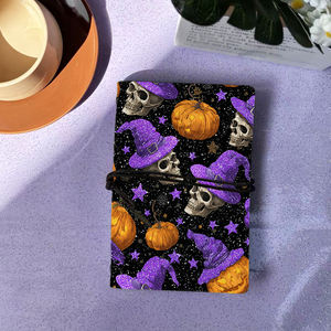 PU Beau Journal avec Pages Perforées Accompagné d'Attache et Pendentif Décoration Crânes Citrouilles <span class=keywords><strong>Sorcière</strong></span> Chapeaux Étoiles Pat - Product Image 1
