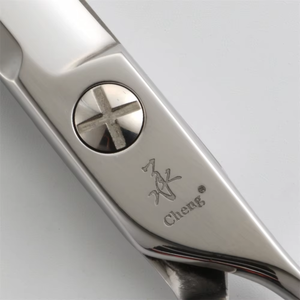 Tesoura de Cabelo Profissional AAD-6.8K CNC Premium de 6.8 polegadas em Aço Cobalto Japonês 440C para Salão - Product Image 4