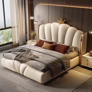 Letto Moderno di Lusso Personalizzabile in Vera Pelle, Struttura Imbottita Queen/King Size, Piattaforma Morbida con Telaio in Legno di Pino Massiccio Santafy - Product Image 2