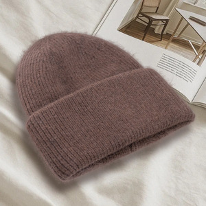 Women's Winter Beanie Knitted Hat Solid Color Warm Windproof Casual 56-58cm Head Circumference - Product Image 1