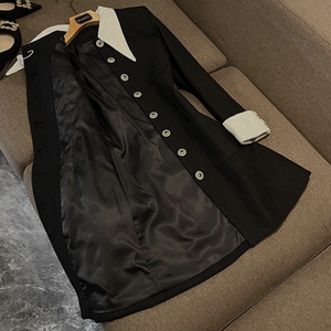 Manteau classique pour femme, noir et blanc, col rabattu, manches longues, simple boutonnage, coupe trapèze, mini-robe - Product Image 3