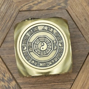 Spinner de Latón Duradero de Seis Caras, Juguete de la Suerte para Niños, Juguete de Aleación Metálica para Jugar - Product Image 5