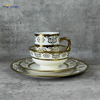 Service de table de luxe 16 pièces en porcelaine florale byzantine dorée, assiettes, bols et tasses en céramique à bord doré pour la maison