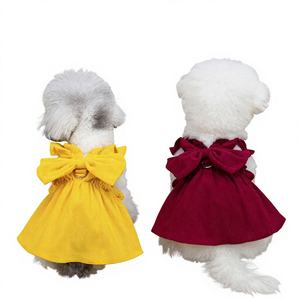 Robe mignonne pour chien avec nœud, jupe sans manches à volants avec anneau en D pour petits chiens et chats, vêtements pour animaux de compagnie printemps-été - Product Image 1
