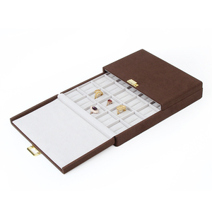 Présentoir à Colliers en Acrylique Transparent (Lot de 4) avec Organisateur de Bijoux en Feutre et Trois Tiroirs à Diviseurs - Product Image 3
