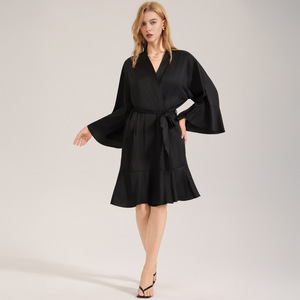 Nuova <span class=keywords><strong>Vestaglia</strong></span> Corta da Notte in Raso Chiffon Tinta Unita 2026 da <span class=keywords><strong>Donna</strong></span>, Comoda ed Elegante con Bordo in Pizzo - Product Image 1