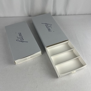 Biểu tượng tùy chỉnh in ngăn kéo hộp vớ có thể gập lại bao bì hộp Matt Cán dập nổi lưu trữ trượt ra hộp giấy với chèn - Product Image 1