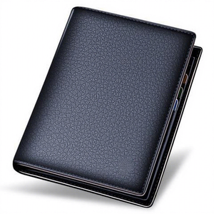 Portefeuille en cuir de veau véritable imperméable, fait main, noir intense, avec broderie étoile et lettres, de BS International - Product Image 5