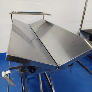 Mesa <span class=keywords><strong>de</strong></span> <span class=keywords><strong>Examen</strong></span> Veterinario Eléctrica con Fregadero Integrado, Cajones <span class=keywords><strong>de</strong></span> Almacenamiento y Superficie Antideslizante para Uso en Clínicas Veterinarias y Diagnóstico - Product Image 5