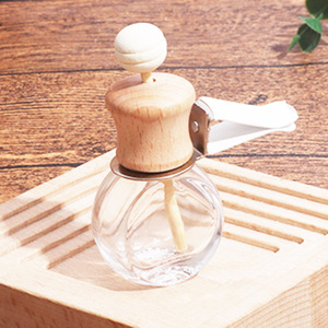<span class=keywords><strong>10ml</strong></span> Leere Auto-Lufterfrischer-Duftflasche aus Glas mit Lüftungsclip - Product Image 3