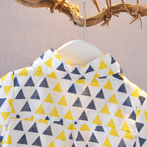 Conjunto de Ropa de 2 Piezas para Bebé, Camisa de Manga Corta con Cuello Alto y Estampado Triangular Estilo Preppy de Algodón, Gran Venta - Product Image 3