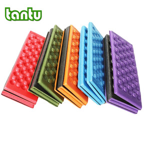 <span class=keywords><strong>Tapis</strong></span> <span class=keywords><strong>de</strong></span> camping pliant <span class=keywords><strong>ultra</strong></span> léger et résistant à l'humidité pour l'été, le camping en plein air, les pique-niques, les traversins et les coussins <span class=keywords><strong>de</strong></span> <span class=keywords><strong>yoga</strong></span>. - Product Image 2