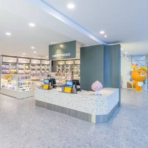 <span class=keywords><strong>Vitrine</strong></span> de magasin de jouets design sur mesure avec présentoir en verre pour <span class=keywords><strong>un</strong></span> service de design <span class=keywords><strong>d</strong></span>'intérieur complet - Product Image 2